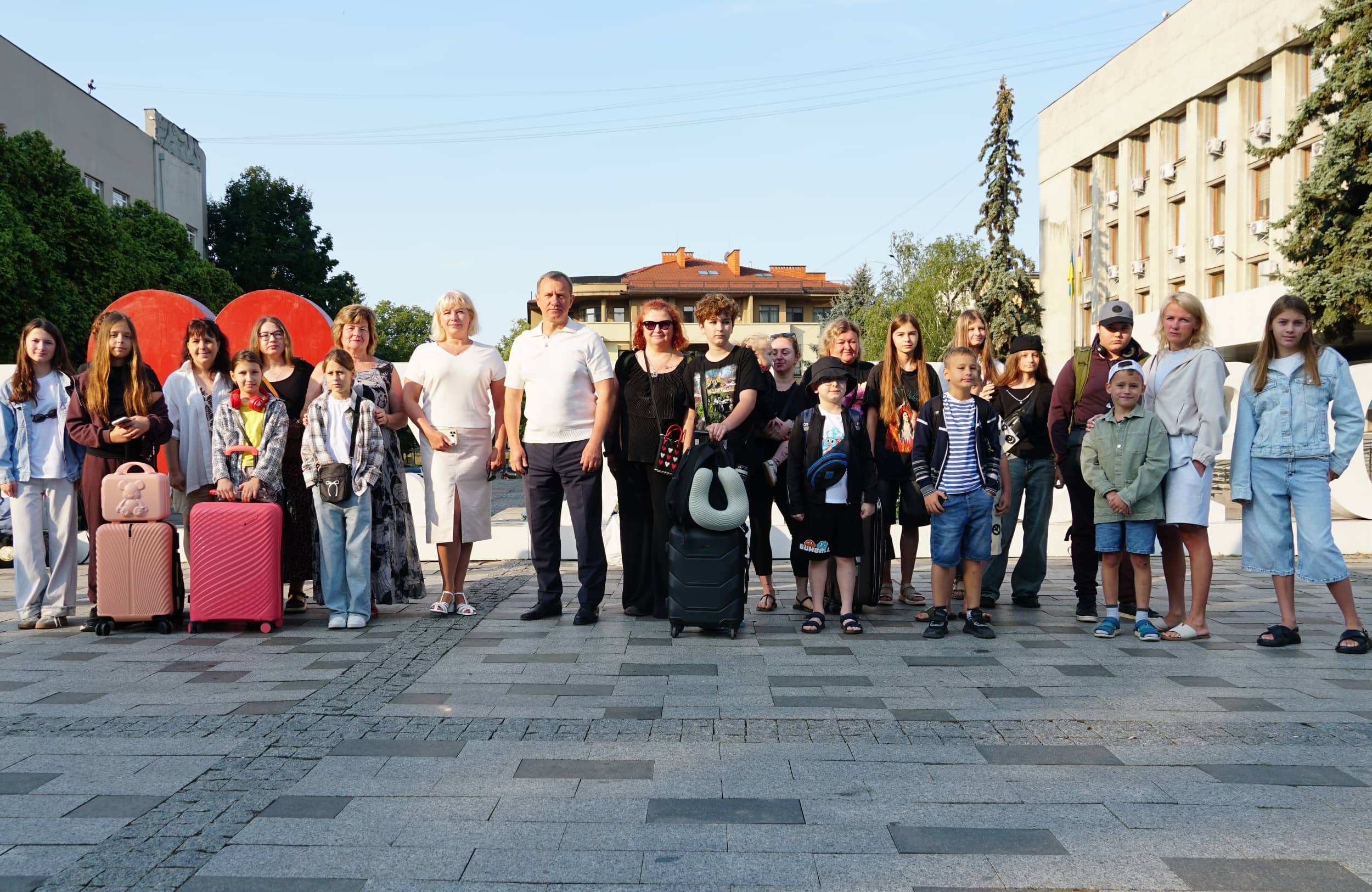 Діти з Ужгорода поїхали на відпочинок в Угорщину