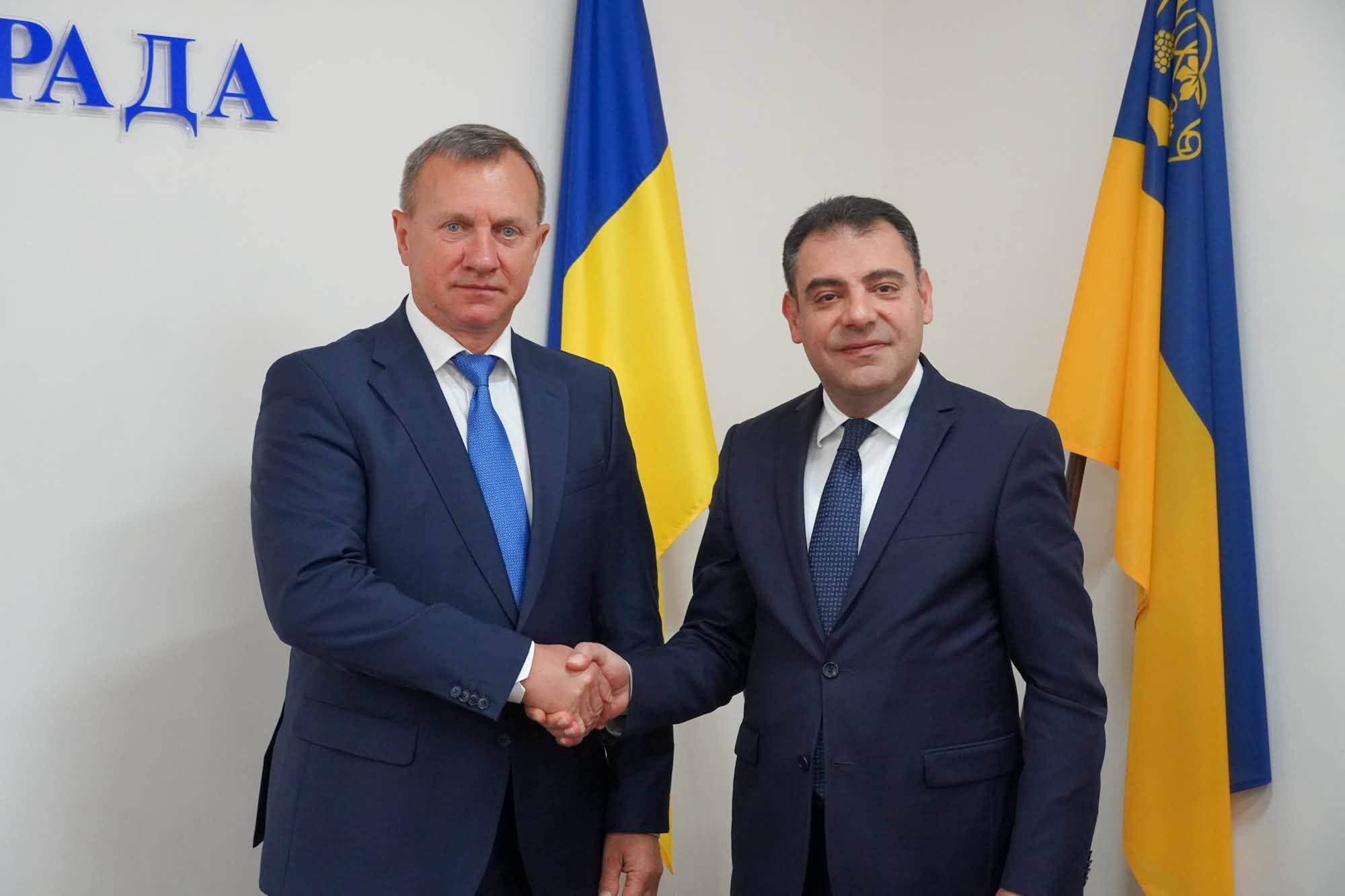 Уперше в Ужгороді Надзвичайний і Повноважний Посол Азербайджанської Республіки в Україні Сеймур Мардалієв: у міськраді з ним зустрівся міський голова Богдан Андріїв